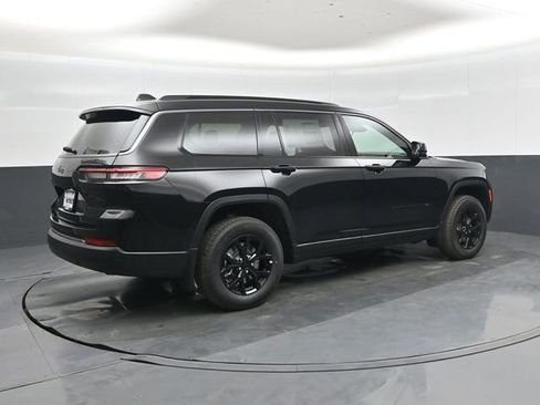 New 2026 Jeep Grand Cherokee L 4WD image 3
