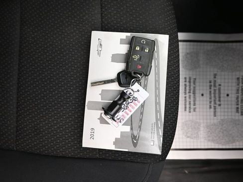 Used 2019 Chevrolet Silverado 1500 Custom w/ Custom Value Package image 9