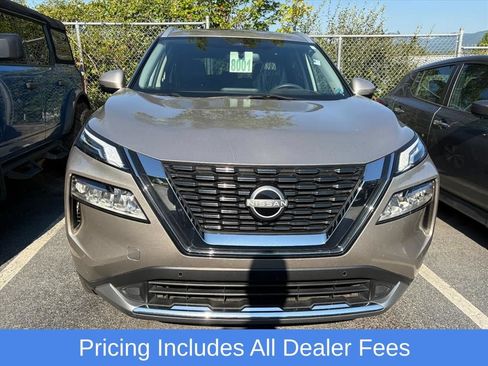 Used 2023 Nissan Rogue Platinum w/ Platinum Premium Package FWD image 3