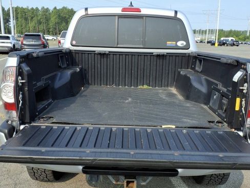 Used 2012 Toyota Tacoma 4x4 Double Cab w/ TRD Sport Upgrade Pkg image 10