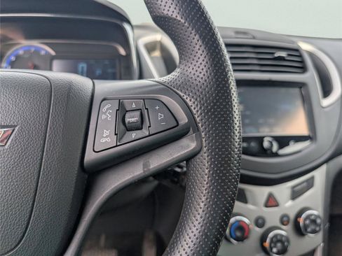 Used 2016 Chevrolet Trax LT image 23