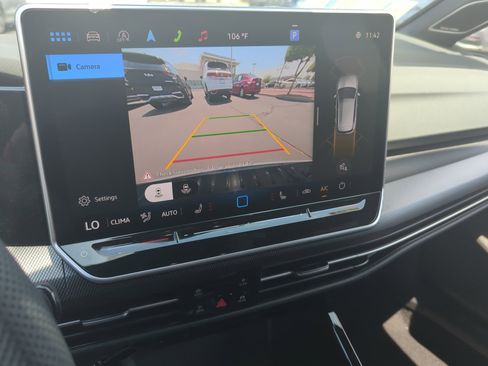 New 2025 Volkswagen Golf SE image 28