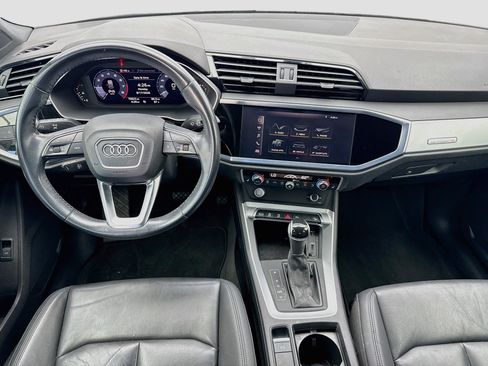 Used 2020 Audi Q3 2.0T Premium w/ Convenience Package AWD/4WD image 15