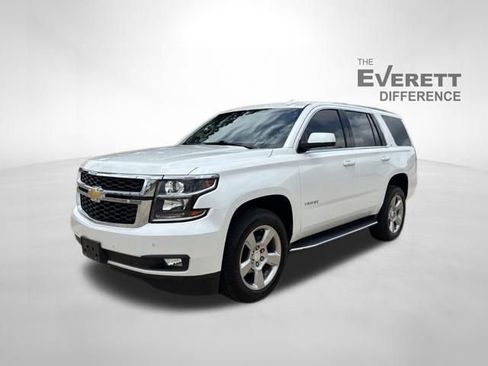 Used 2019 Chevrolet Tahoe LT w/ Luxury Package AWD/4WD image 3