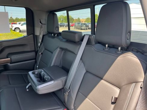 Used 2020 Chevrolet Silverado 1500 LT Trail Boss AWD/4WD image 27