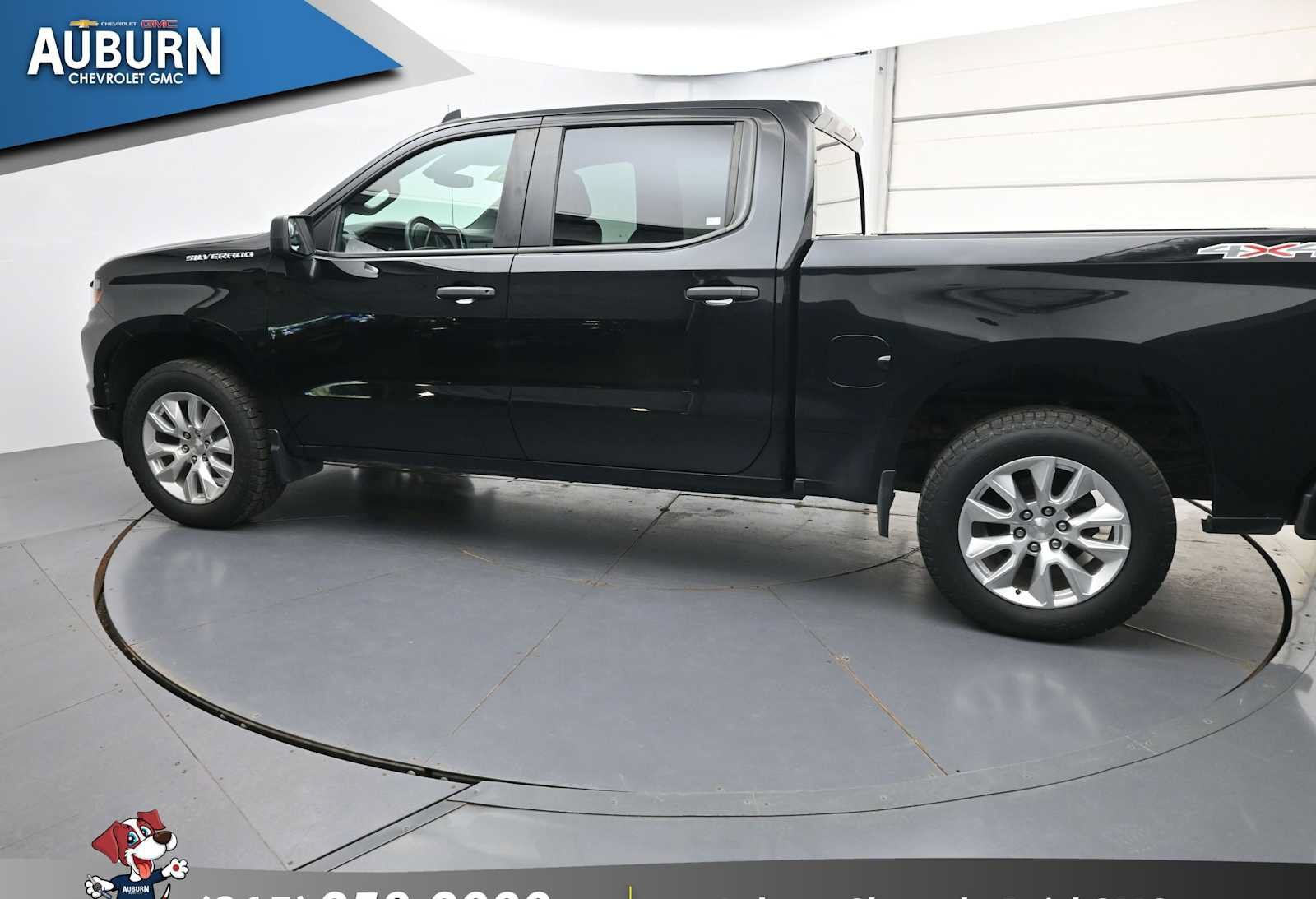 Used 2023 Chevrolet Silverado 1500 Custom AWD/4WD image 17