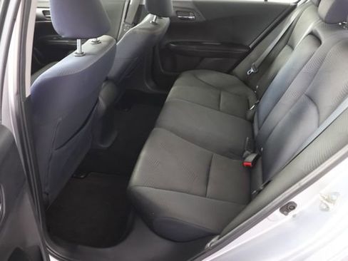 Used 2015 Honda Accord LX image 17
