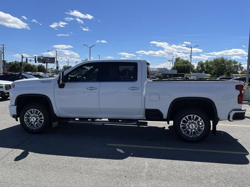 Used 2021 Chevrolet Silverado 2500 High Country w/ Safety Package II AWD/4WD image 4