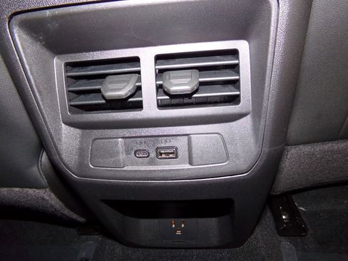 New 2025 GMC Canyon Elevation w/ Convenience Package image 12