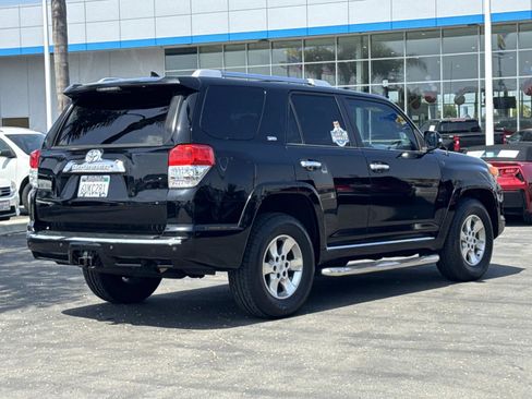 Used 2011 Toyota 4Runner SR5 w/ Convenience Pkg RWD image 5