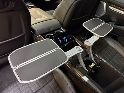 New 2026 Cadillac Escalade Platinum Sport image 17