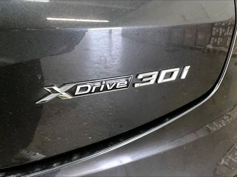 Used 2021 BMW X4 xDrive30i w/ M Sport Package image 11