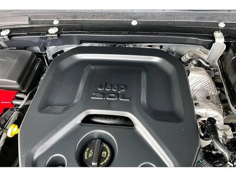 Used 2025 Jeep Wrangler Unlimited Rubicon AWD/4WD image 56