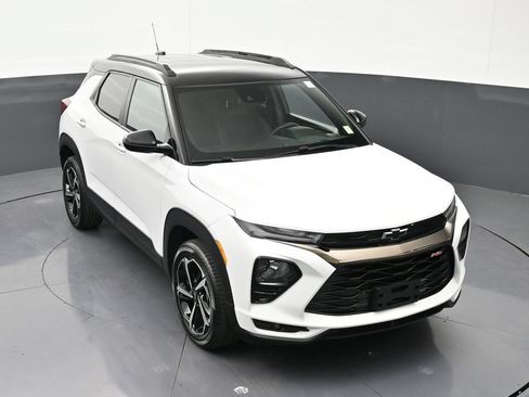Certified 2023 Chevrolet TrailBlazer RS w/ Convenience Package AWD/4WD image 22