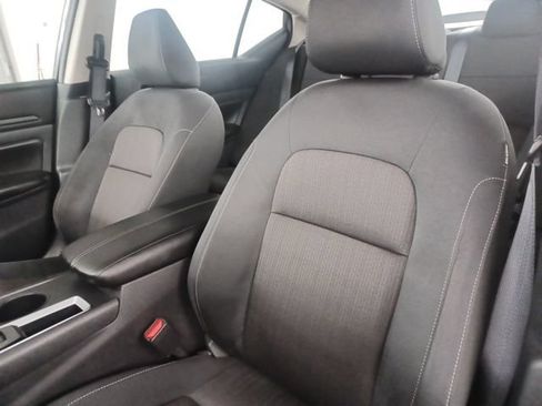 Used 2025 Nissan Altima 2.5 S FWD image 15