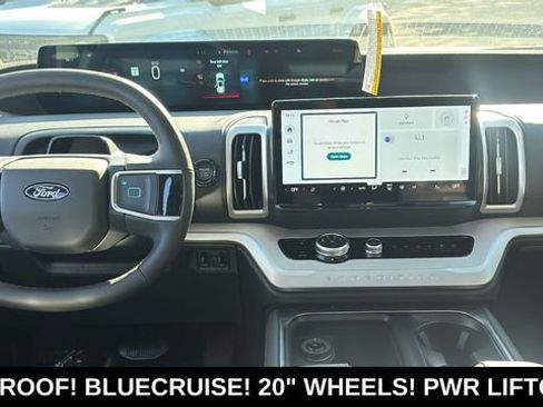 New 2026 Ford Expedition Active AWD/4WD image 7