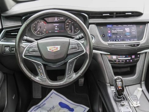 Used 2020 Cadillac XT5 Premium Luxury image 20