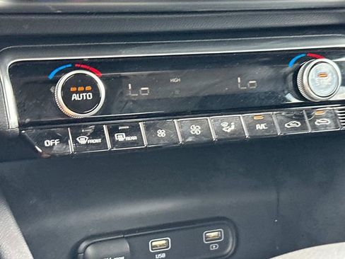 Used 2022 Kia K5 EX image 32