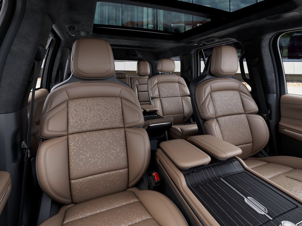 New 2027 Lincoln Navigator Black Label AWD/4WD image 27