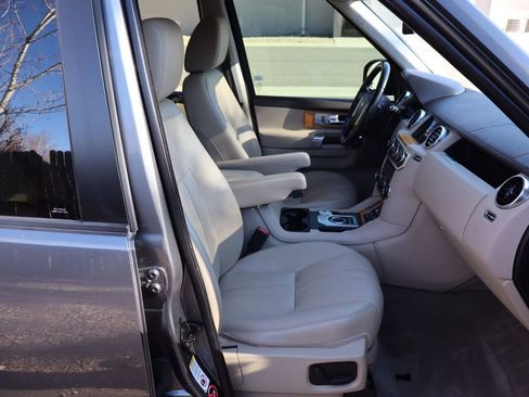 Used 2015 Land Rover LR4 HSE image 23