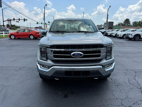 Used 2021 Ford F150 Lariat w/ Equipment Group 502A High AWD/4WD image 3