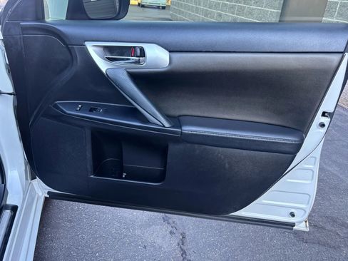 Used 2013 Lexus CT 200h image 14