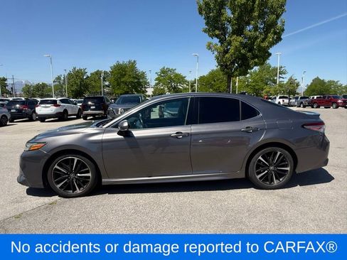 Used 2019 Toyota Camry XSE FWD image 2