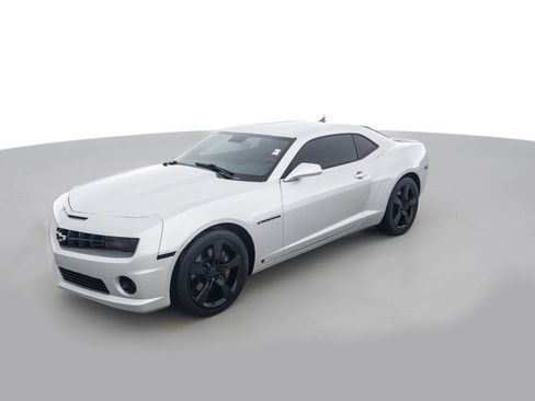 Used 2010 Chevrolet Camaro SS w/ RS Package RWD image 9