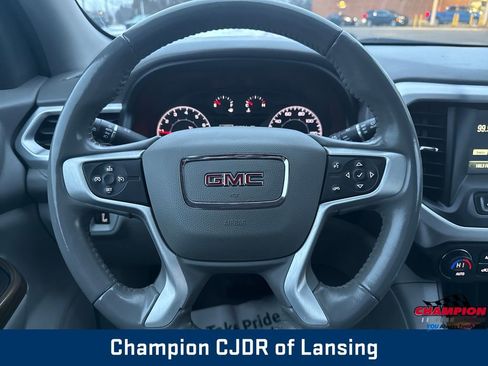 Used 2019 GMC Acadia SLE image 16