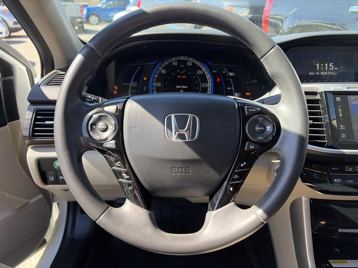 Used 2017 Honda Accord Touring image 36
