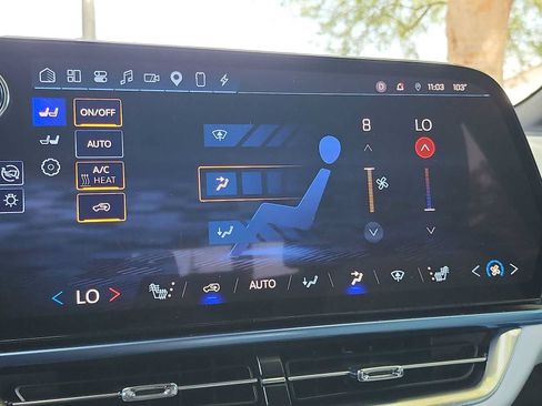 Used 2024 Chevrolet Equinox EV LT FWD image 30
