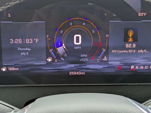 Used 2025 Chevrolet Traverse LT FWD image 36
