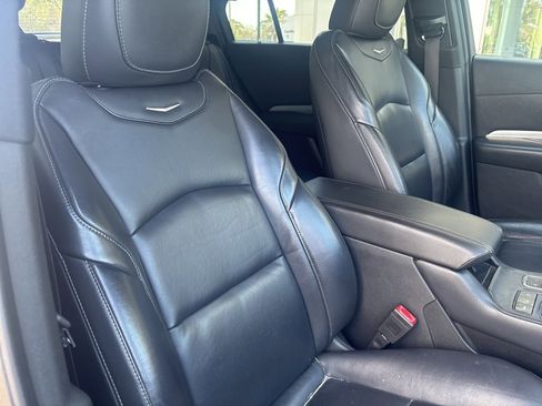 Used 2020 Cadillac XT4 Premium Luxury image 11