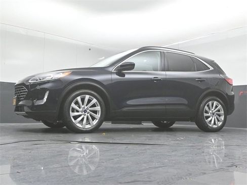 Certified 2021 Ford Escape Titanium w/ Titanium Elite Package image 45