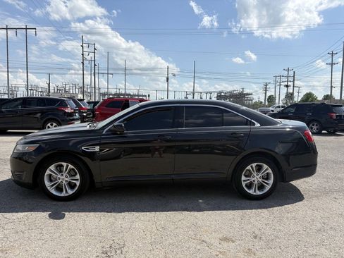 Used 2014 Ford Taurus SEL w/ Equipment Group 201A FWD image 3