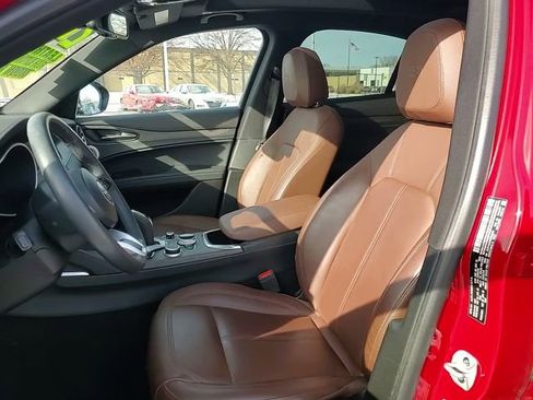 Used 2022 Alfa Romeo Stelvio Ti image 10