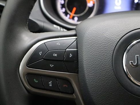 Used 2021 Jeep Cherokee Latitude Lux w/ Comfort/Convenience Group image 24