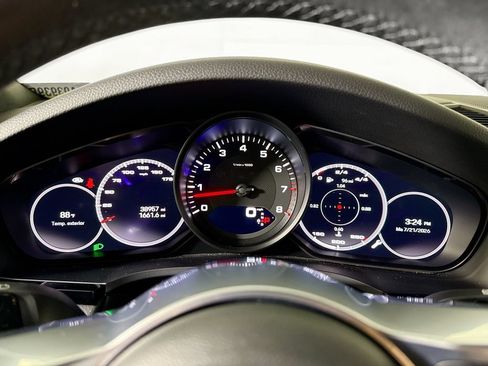 Certified 2023 Porsche Cayenne Platinum Edition AWD/4WD image 26