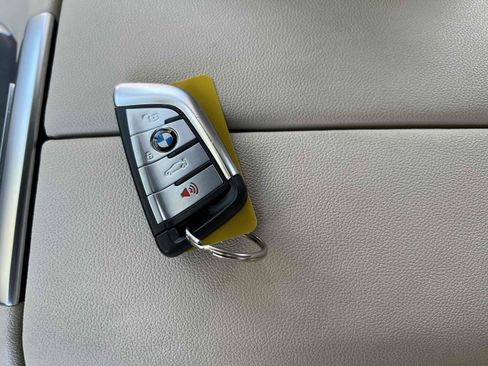 Used 2021 BMW X5 sDrive40i w/ Premium Package image 9