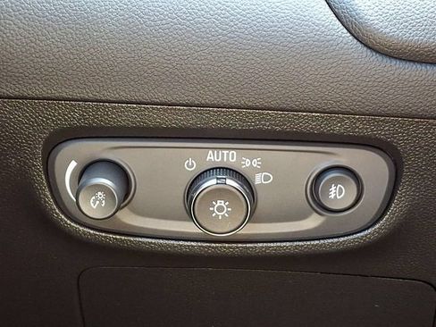 Used 2023 Buick Encore GX Preferred w/ Cold Weather Comfort Package FWD image 25