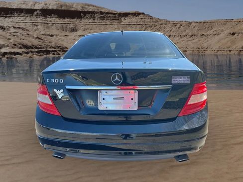 Used 2010 Mercedes-Benz C 300 Sedan image 6
