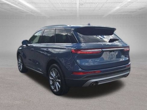 Used 2022 Lincoln Corsair AWD w/ Premium Package image 6