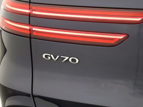 Used 2023 Genesis GV70 2.5T AWD/4WD image 43