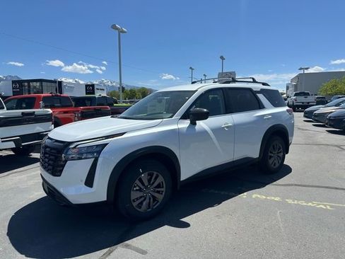 New 2026 Nissan Pathfinder SV AWD/4WD image 5