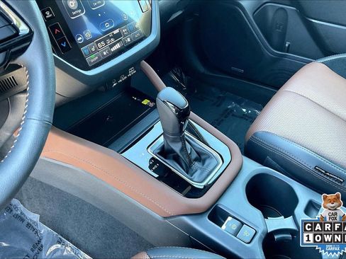 Certified 2025 Subaru Forester Touring AWD/4WD image 18