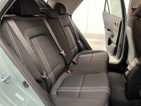 Used 2025 Hyundai Venue SEL FWD image 17