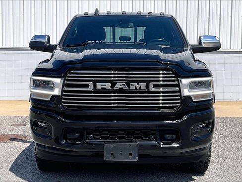 Used 2021 RAM 3500 Laramie AWD/4WD image 3