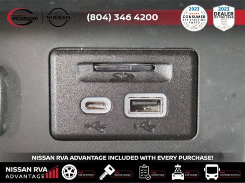 Used 2023 GMC Acadia SLT image 23