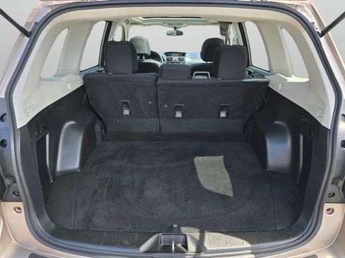 Used 2015 Subaru Forester 2.5i Premium AWD/4WD image 19