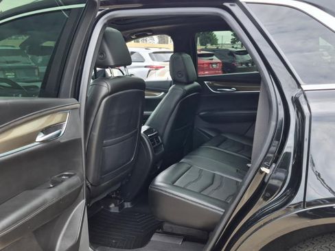 Used 2019 Cadillac XT5 Platinum AWD/4WD image 13